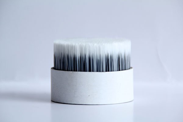 Tapered Synthetic Filament, Black + White